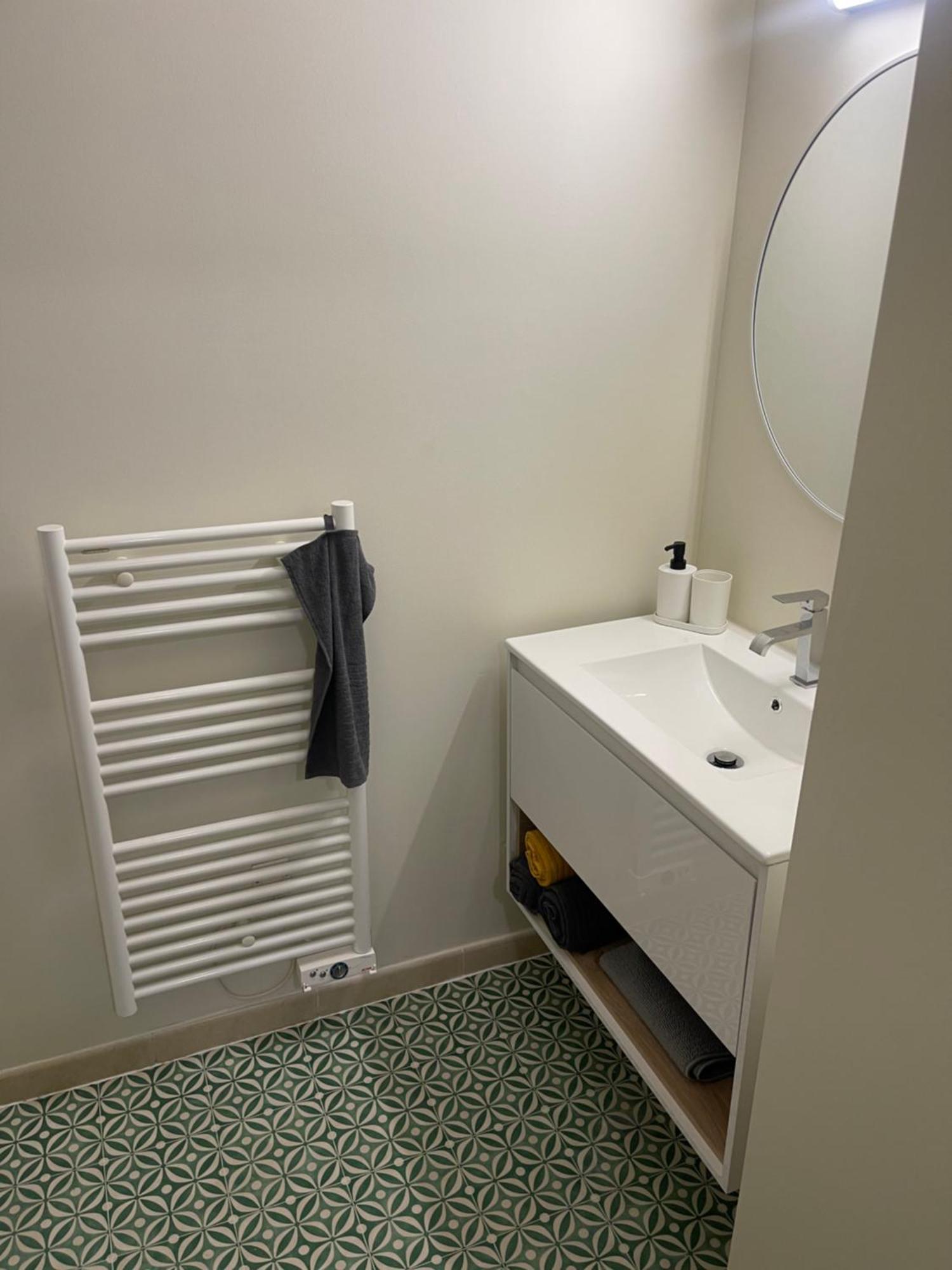 Appartement Au Coeur Du Centre Ville De قرقشونه المظهر الخارجي الصورة